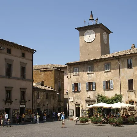 Cozy Holiday In Fabro Umbria With Its Own Covered Patio Allerona